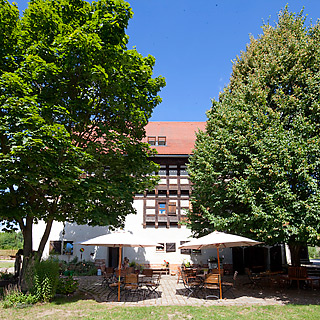 Kornspeicher am Hafen Straupitz